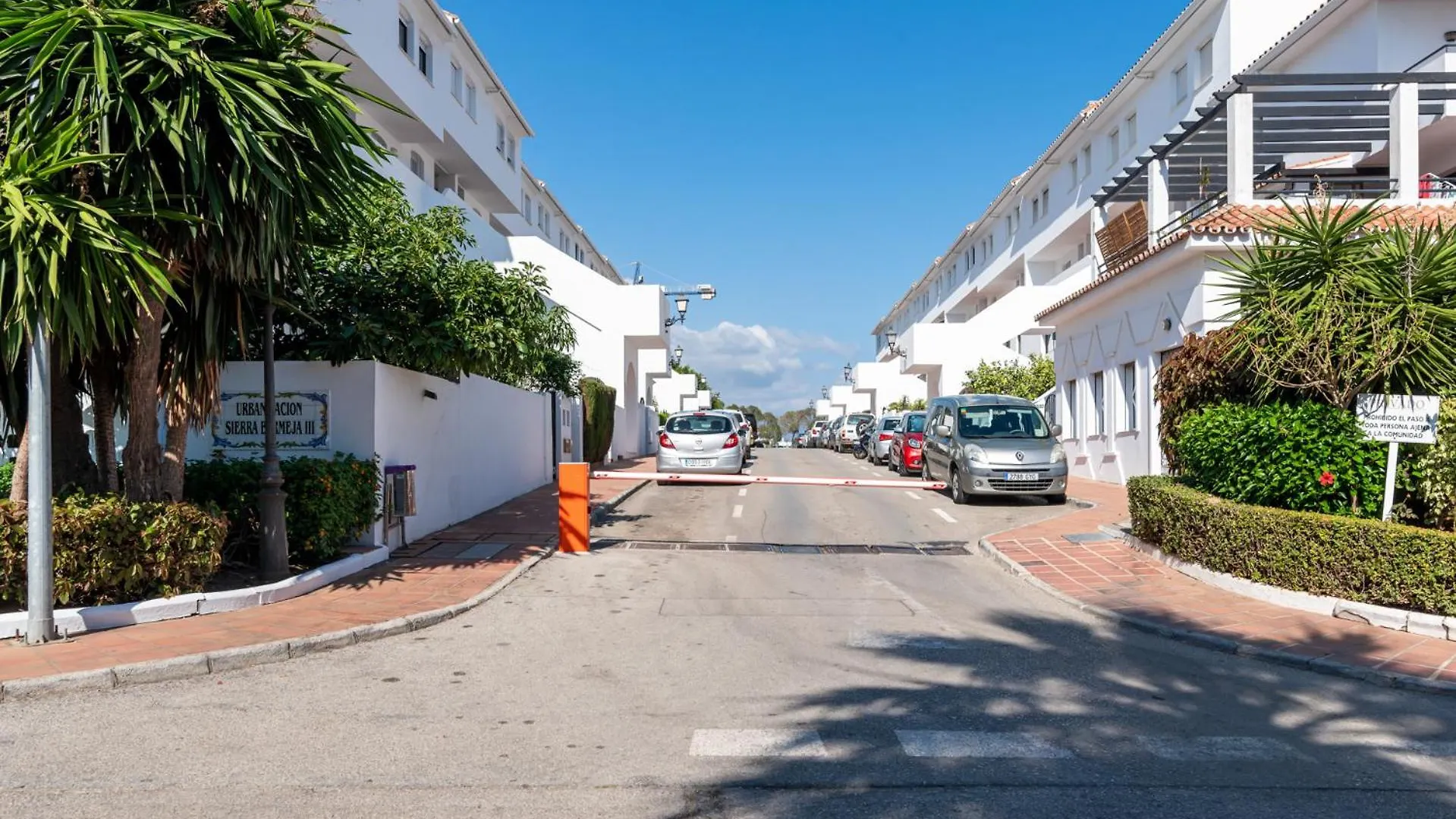 Lovely Penthouse Near Estepona Marina By Costarentals - Ref M15