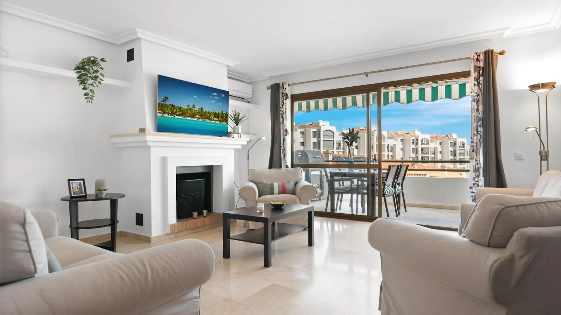 Lovely Penthouse Near Estepona Marina By Costarentals - Ref M15