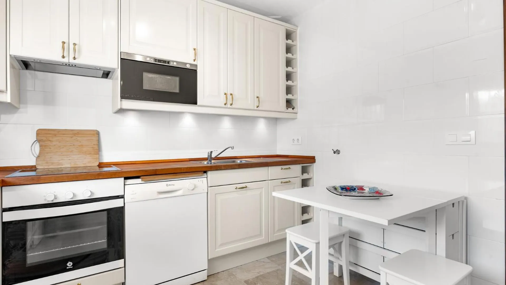 Lovely Penthouse Near Estepona Marina By Costarentals - Ref M15 Apartment