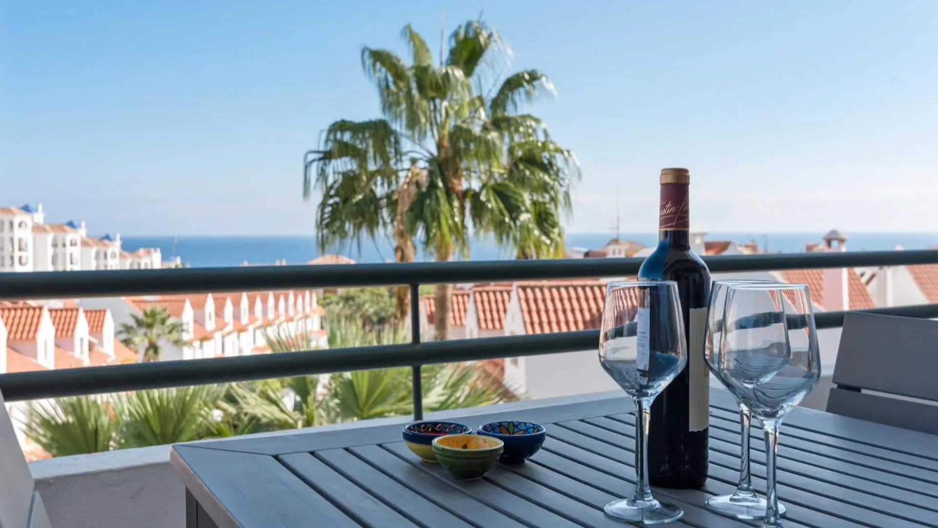 Lovely Penthouse Near Estepona Marina By Costarentals - Ref M15 Apartment