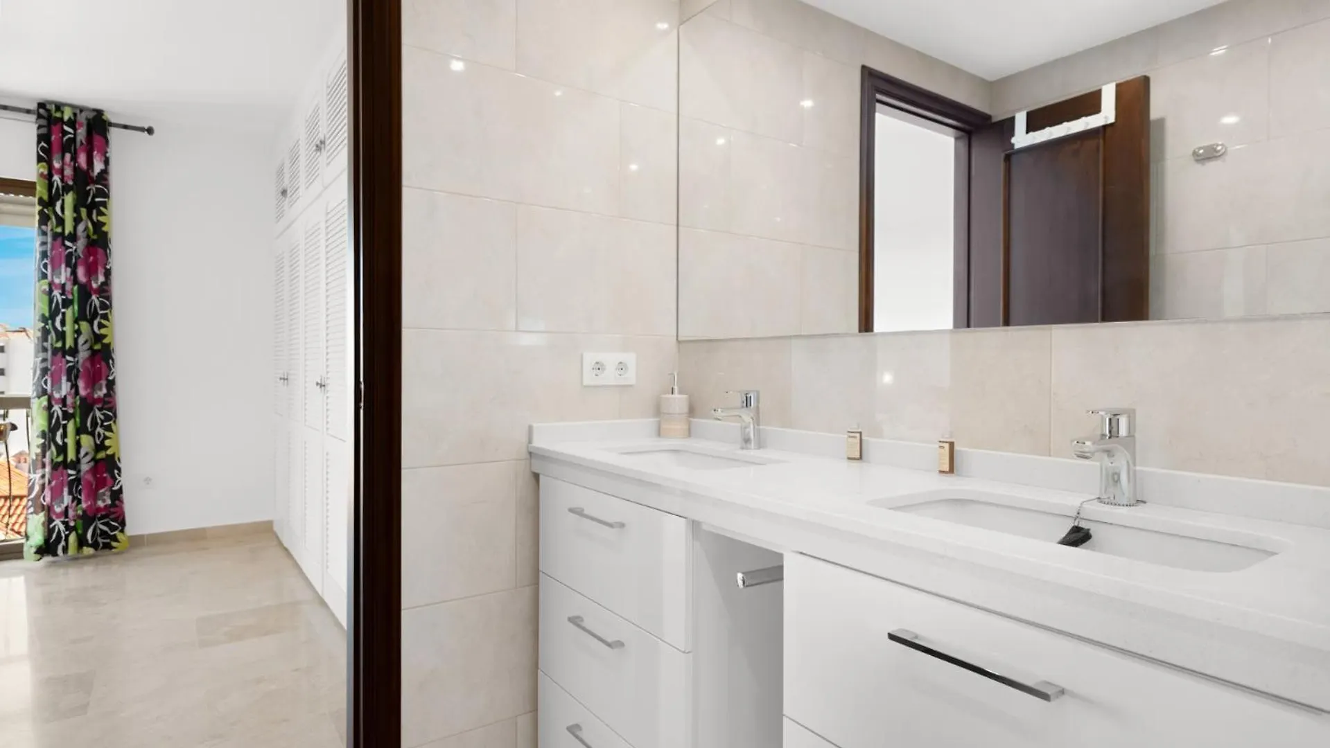 Lovely Penthouse Near Estepona Marina By Costarentals - Ref M15 Apartment