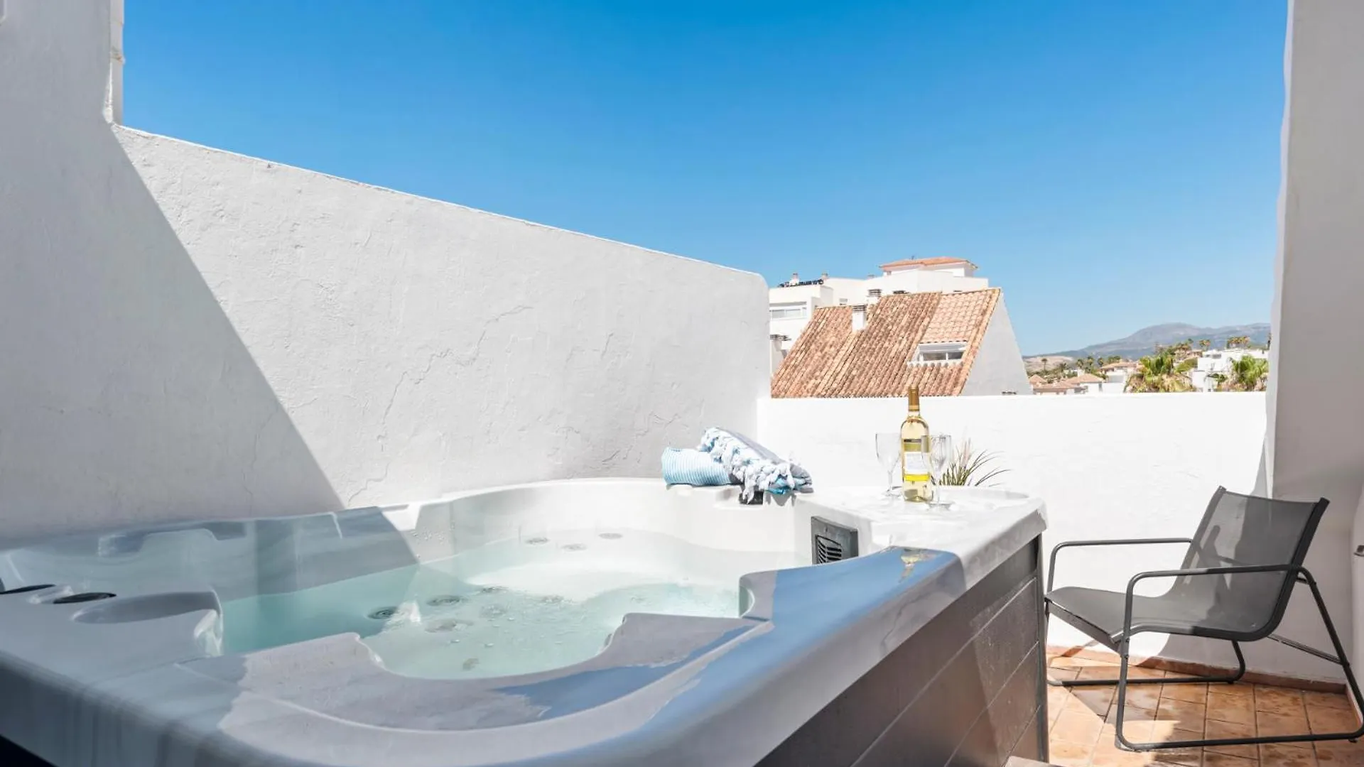 Apartment Lovely Penthouse Near Estepona Marina By Costarentals - Ref M15 Spain